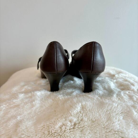 Lower East Side Women's Buckle Strap Classic Mary Jane 2" Heel Size 9 Brown - Picture 5 of 7
